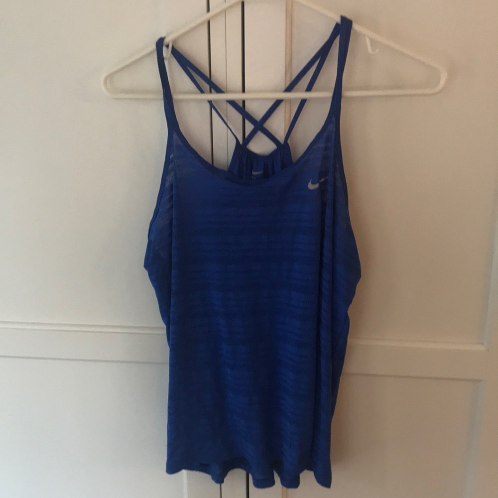 Nike workout top